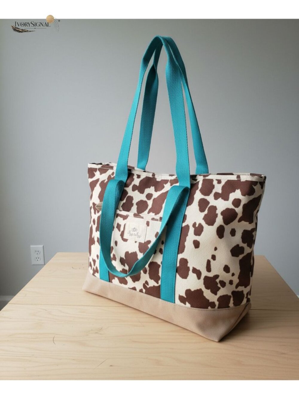 Canvas Tote Bag Zip Closure 4 Pockets Shoulder Straps